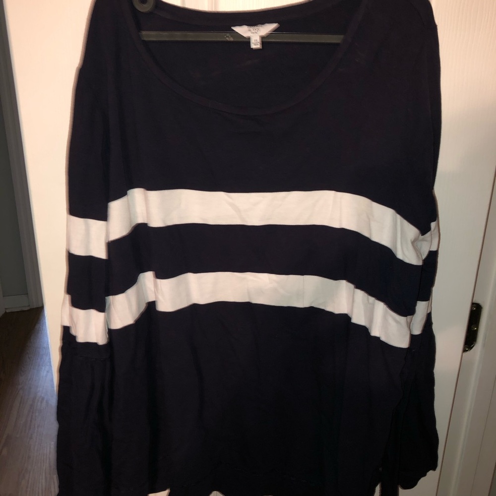 Crown and Ivy sweater